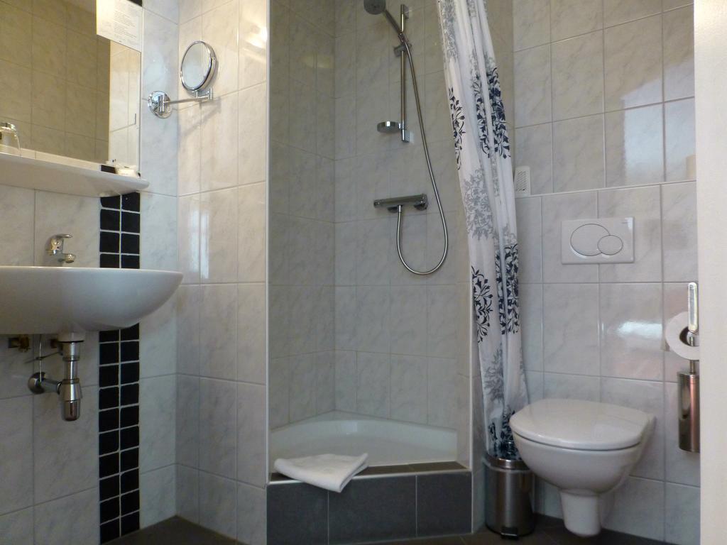Hotel Restaurant Het Roode Hert Dalfsen Dış mekan fotoğraf